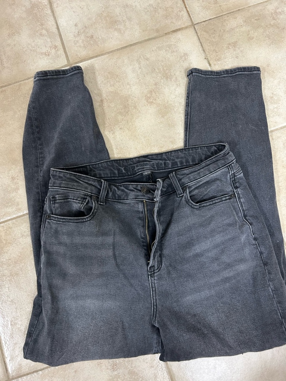 American Eagle Outfitters High-Rise Black Wash Jeans